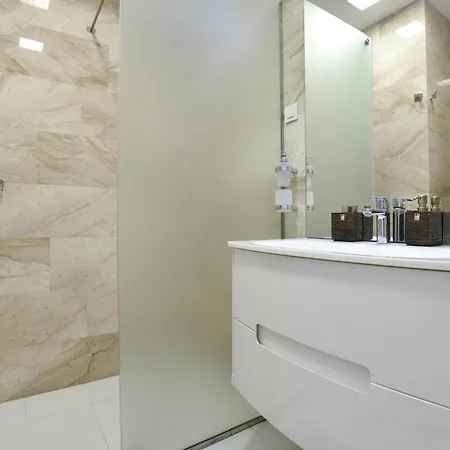 דירה Luxury With 2 In Tre Canne בודווה